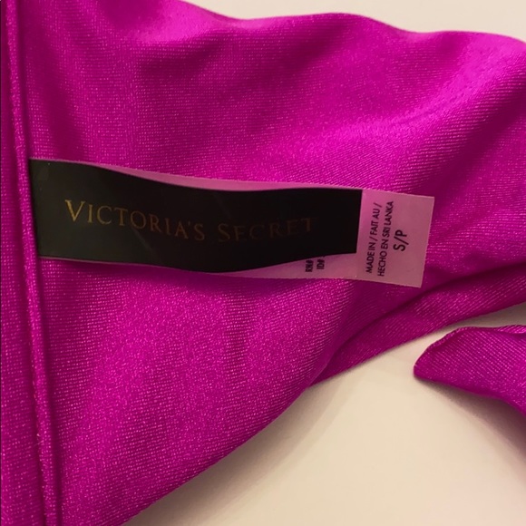 Victoria’s Secret Bikini Fuchsia w Gold Details - Picture 5 of 7